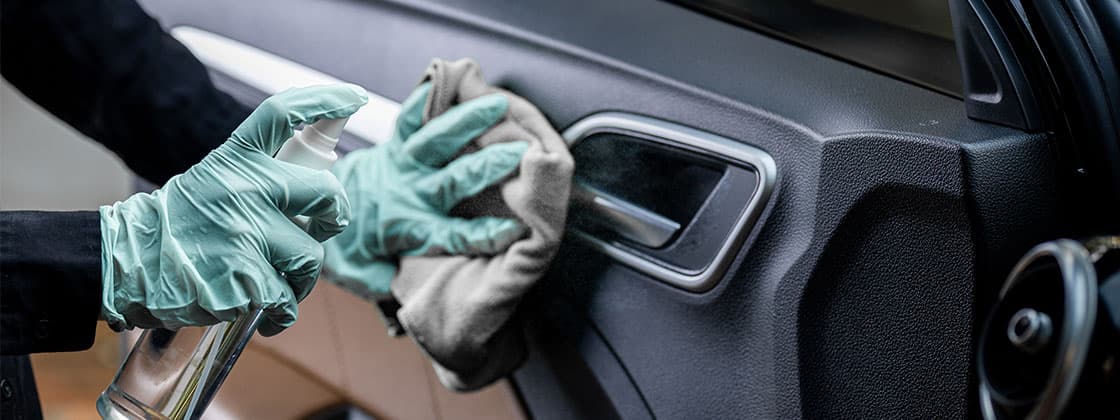 article-hero-cleaning-vehicle article-hero-cleaning-vehicle