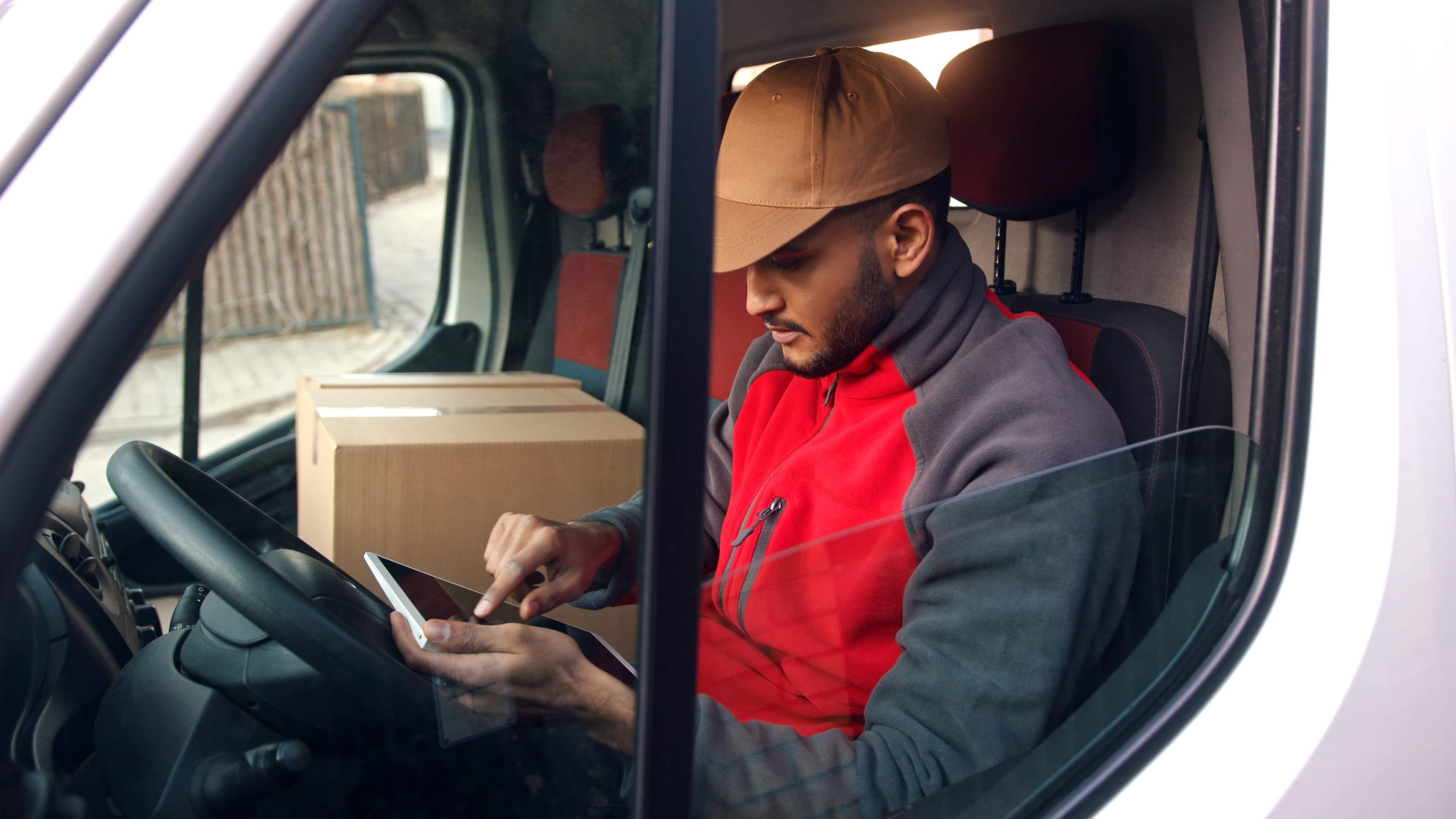 article-hero-players-in-supply-chain article-hero-players-in-supply-chain