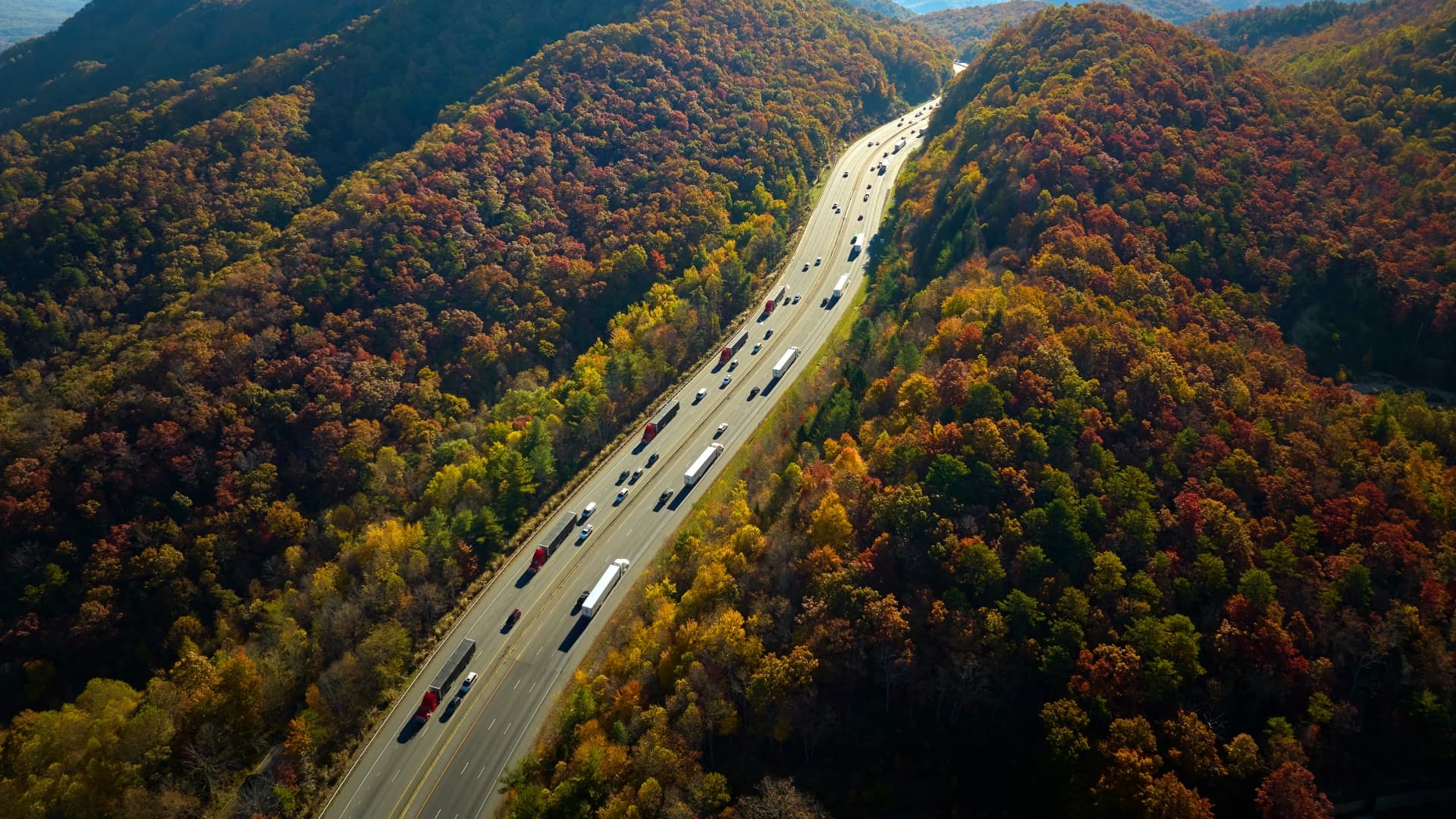 i-40-freeway-road-leading-to-asheville-in-north-ca i-40-freeway-road-leading-to-asheville-in-north-ca